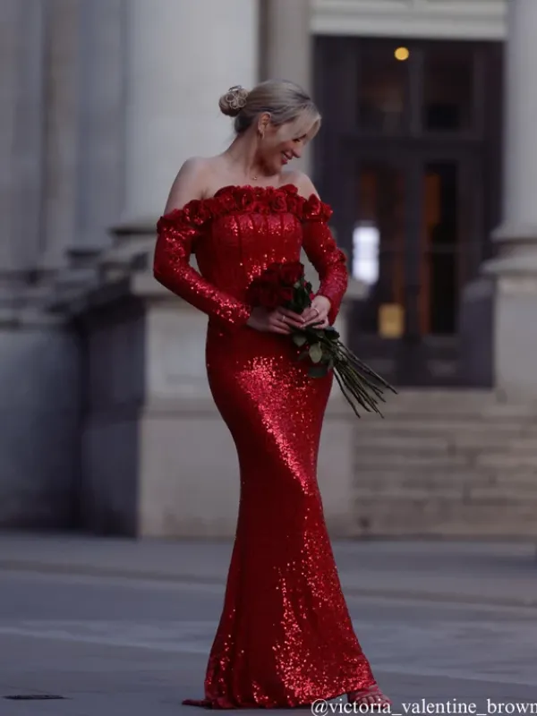 Embellishment|Dresses*Lu Yili Catherynne Off Shoulder Flower Sequin Maxi Dress