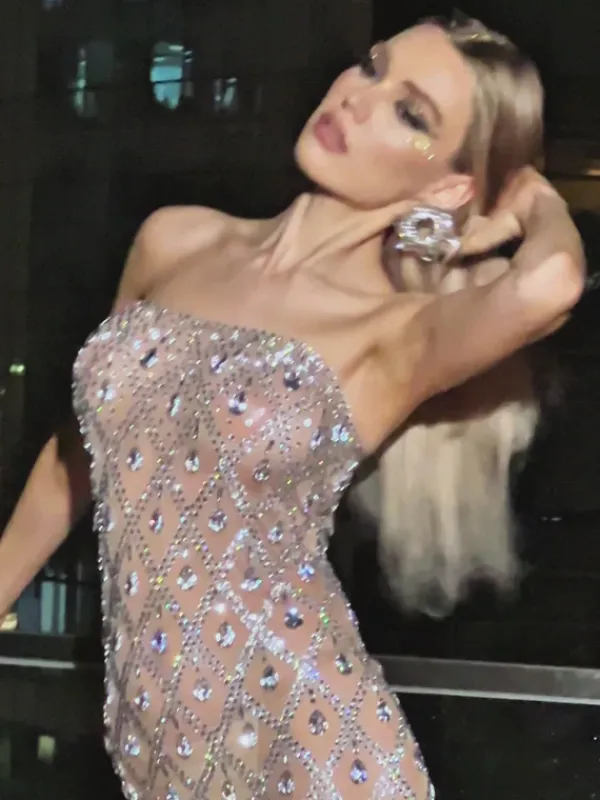 Embellishment|Dresses*Embellishment Liora Strapless Sequin Crystal Midi Dress